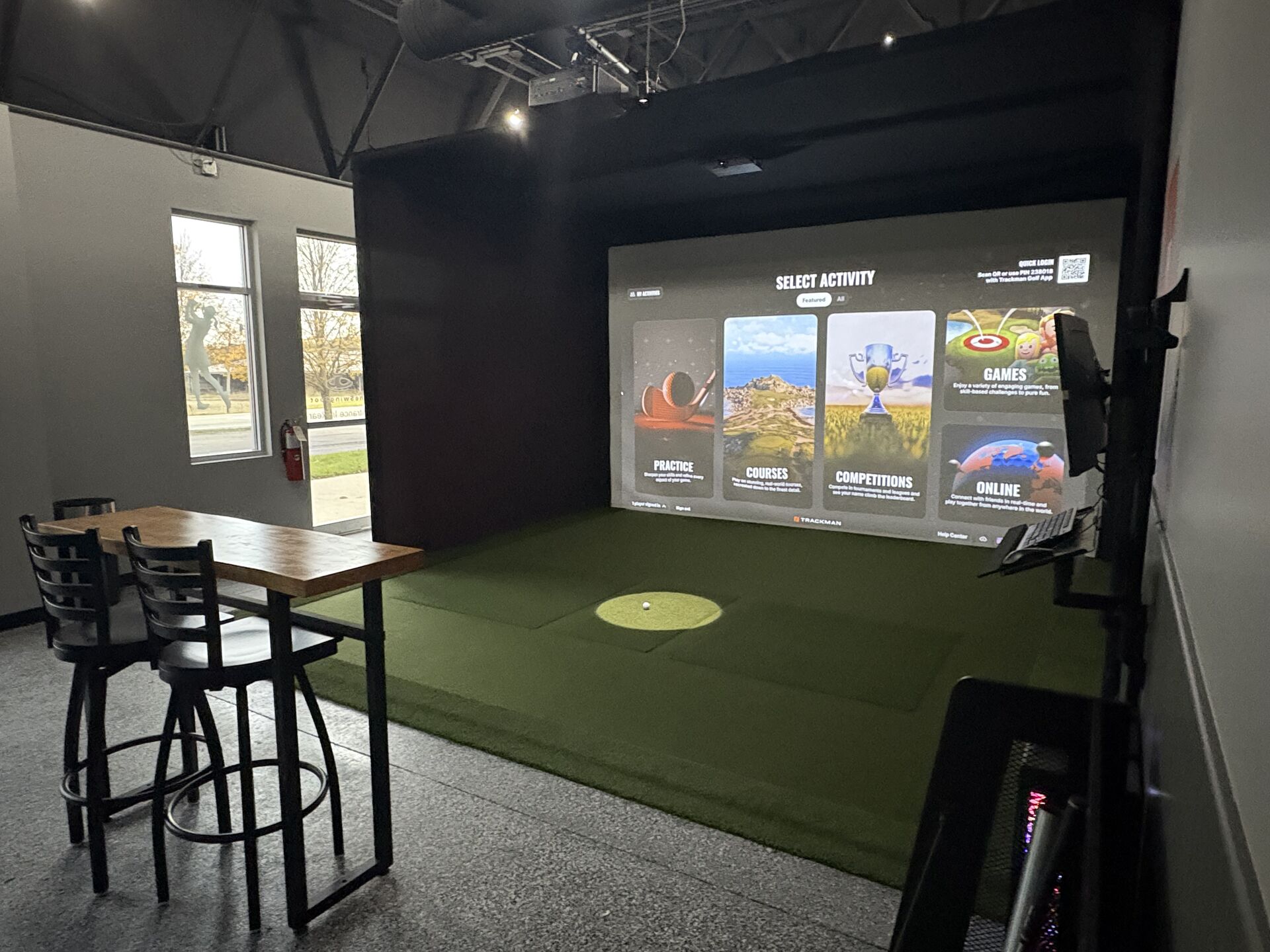 Simulator bay